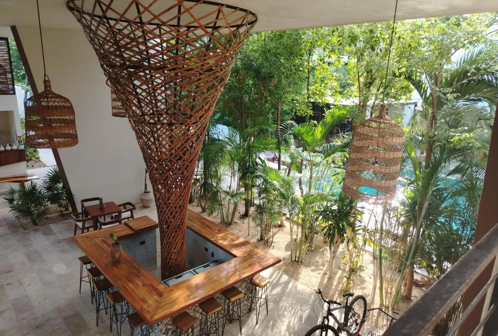 Enmedio De La Zona Hotelera Y El Centro トゥルム メキシコ